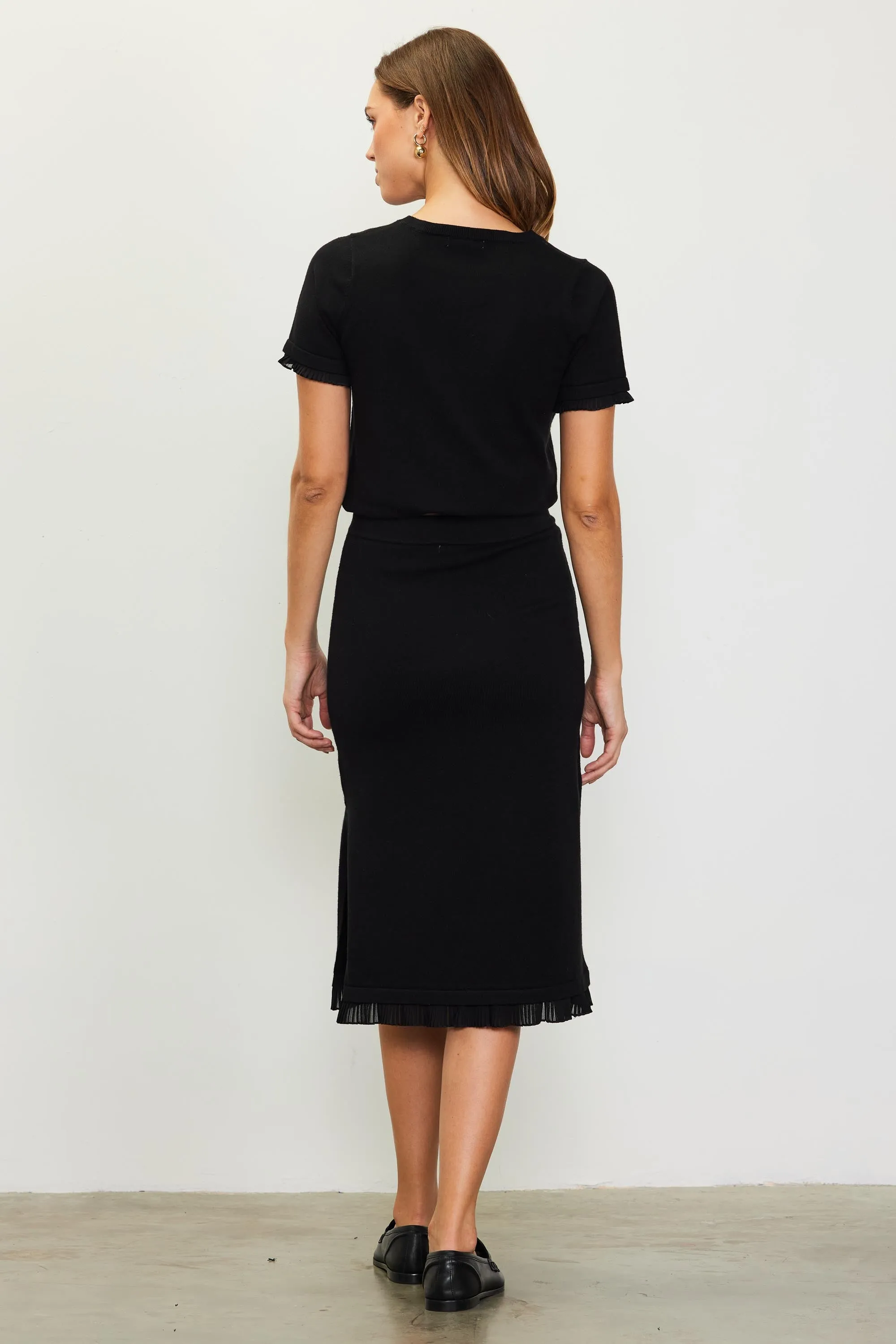 Knit Midi Ruffle Detail Skirt