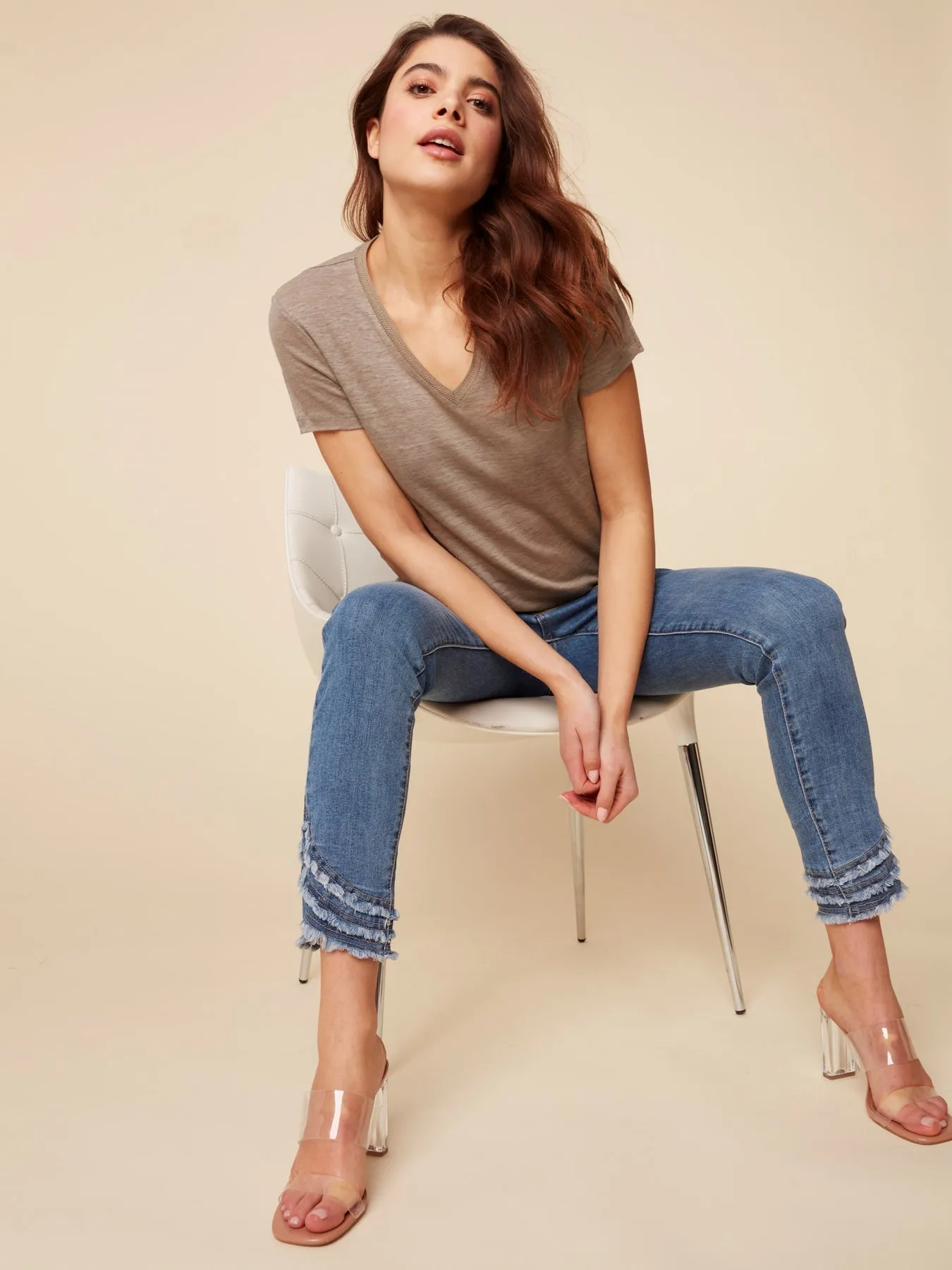 LINEN V-NECK T-SHIRT